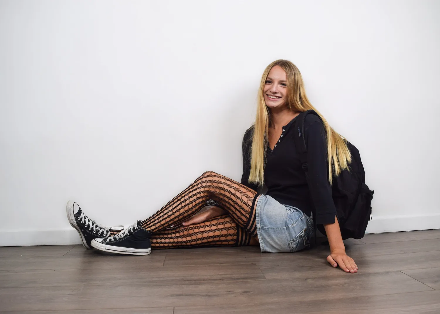 KIX'IES Mimi lårstrømper sort circle fishnet