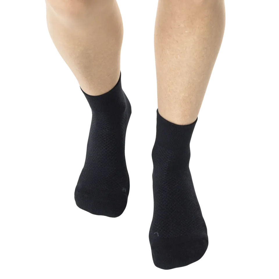 Funq Wear WIDE+ Active Cushion Quarter strømper sort