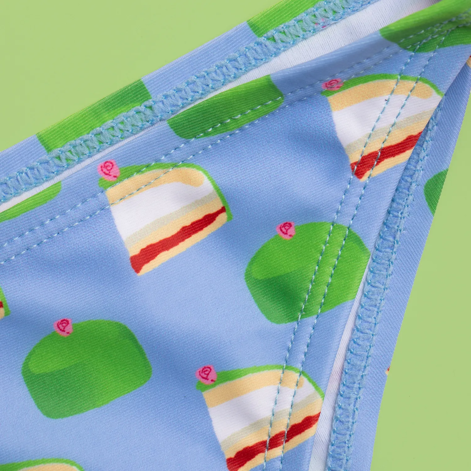 Svensk Husman Prinsessekagen trekantbikini blå gul