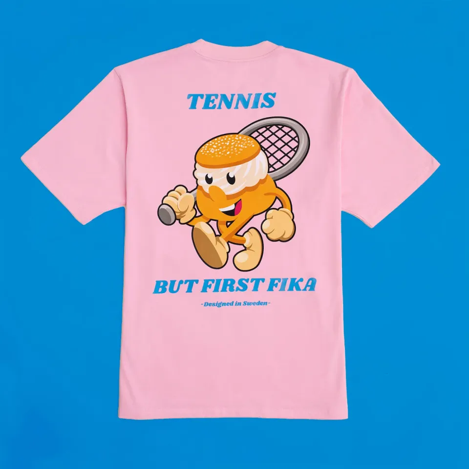 Svensk Husman Tennis Semla T-shirt lyserød 200g bomuld