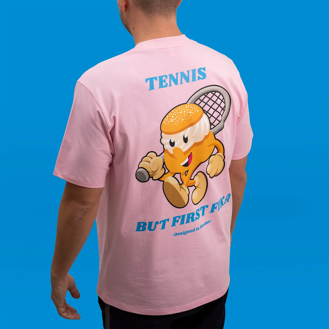 Svensk Husman Tennis Semla T-shirt lyserød 200g bomuld
